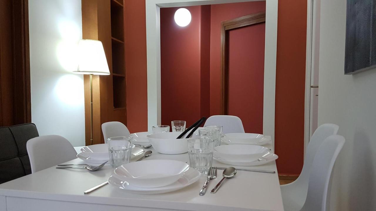 Apricot Apartment - Athens Center, 6 Bd, 2.5 Bath ภายนอก รูปภาพ